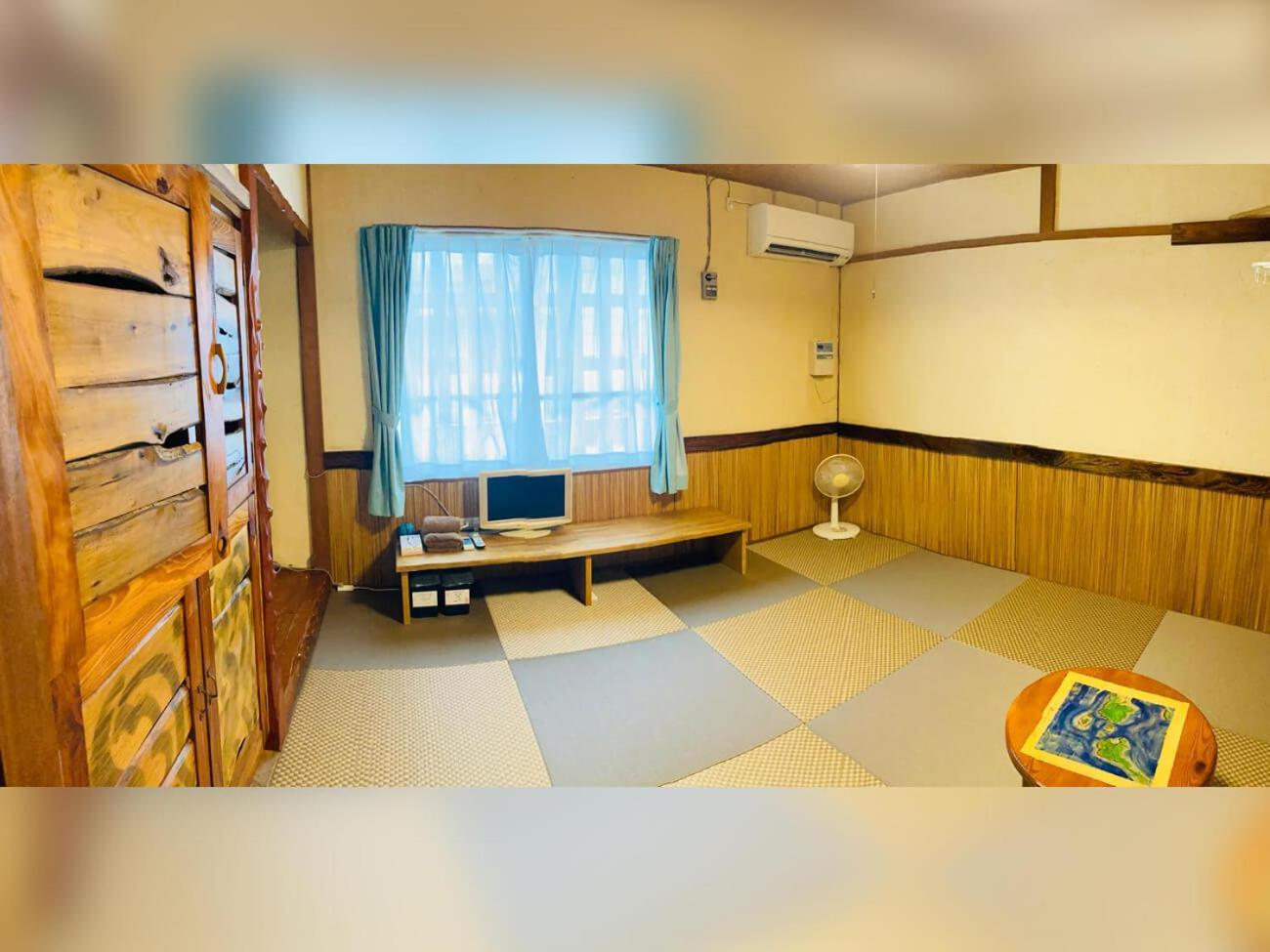ペンションやいま日和 Hotel Ishigaki  Bagian luar foto
